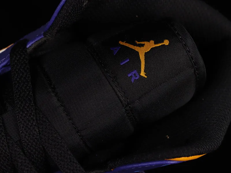 All categories Air Jordan Jordan series basketball shoes Air Jordan 1 Mid G version pure original Air Jordan 1 Mid "Lakers" AJ1 Joe 1 Lakers color matching Chinese basketball shoes DQ8426-517